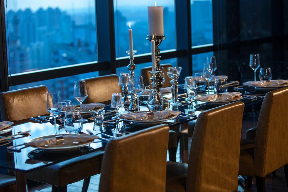 Renaissance Shanghai Zhongshan Park Hotel Bagian luar foto