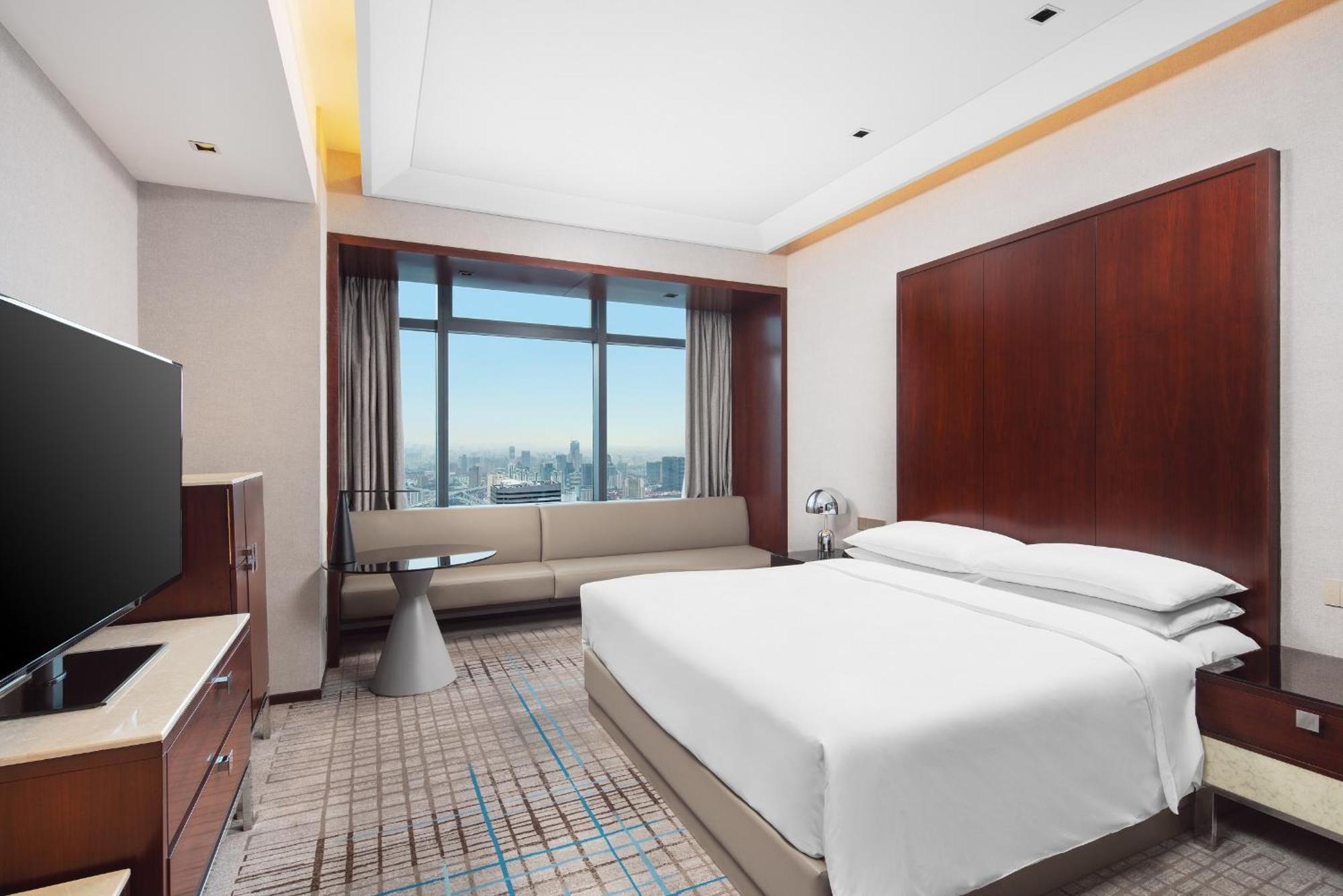 Renaissance Shanghai Zhongshan Park Hotel Bagian luar foto