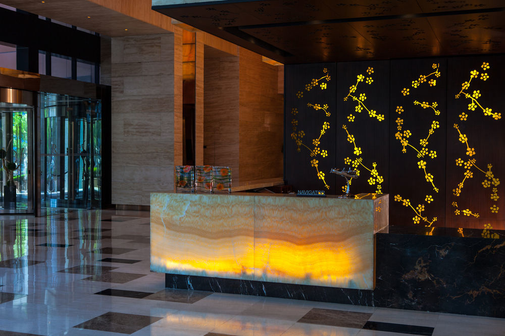 Renaissance Shanghai Zhongshan Park Hotel Bagian luar foto