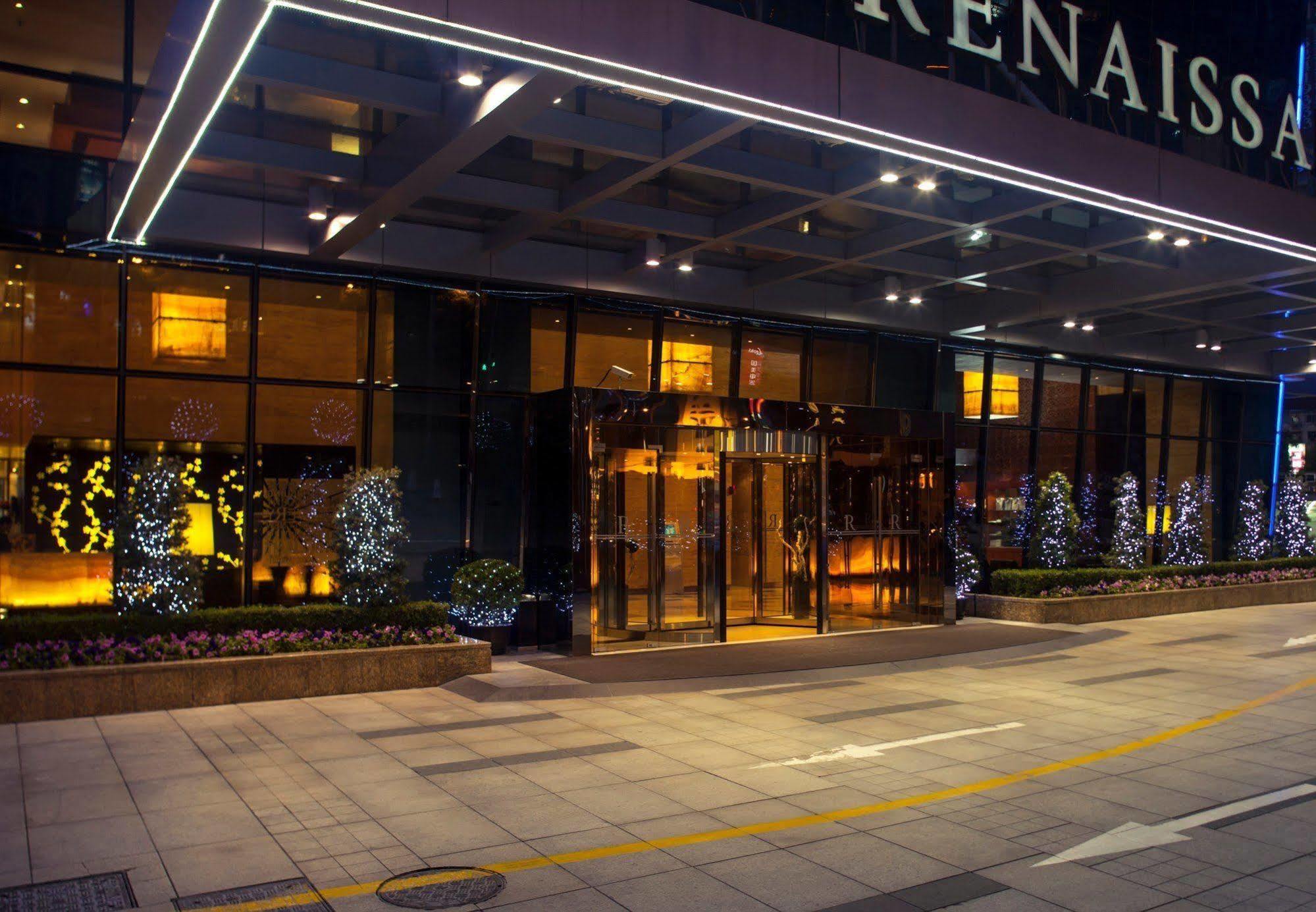 Renaissance Shanghai Zhongshan Park Hotel Bagian luar foto